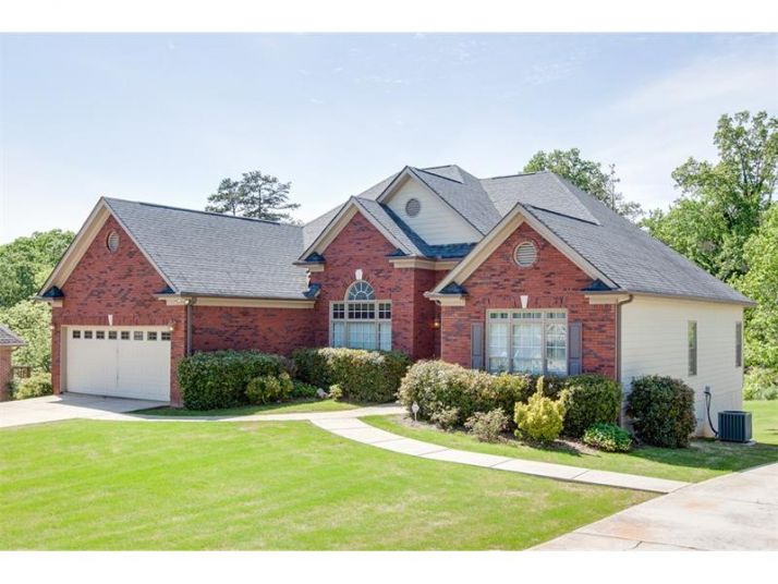 4526 Blooming Way, Flowery Branch, GA 30542