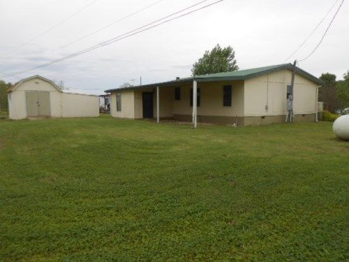 102 W Elm Dr, Spavinaw, OK 74366