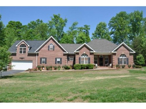 655 Upper Stair Street, Clarkesville, GA 30523