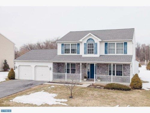 405 E PENN ST, Topton, PA 19562