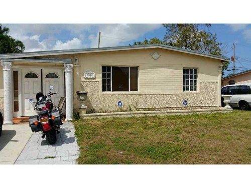 4611 SW 40 ST, Hollywood, FL 33023