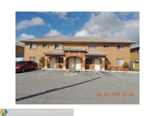 2403 W 76th St # 204, Hialeah, FL 33016