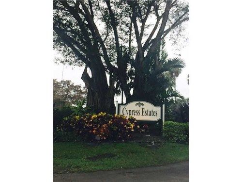 4007 N CYPRESS DR # 204, Pompano Beach, FL 33069