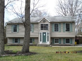 12 Marcia Ct, Sicklerville, NJ 08081