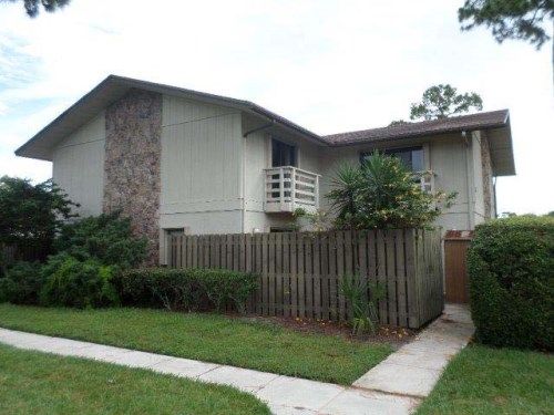 2817 Stoneway Ln Apt#C, Fort Pierce, FL 34982