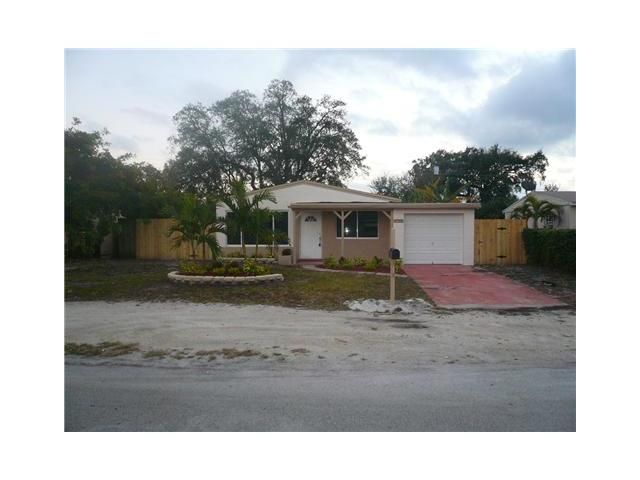 6750 FORREST ST, Hollywood, FL 33024