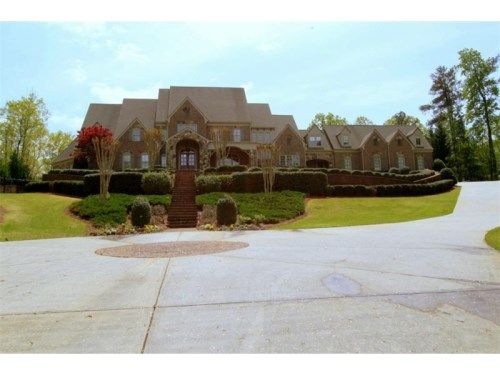 5035 Heatherwood Court, Roswell, GA 30075