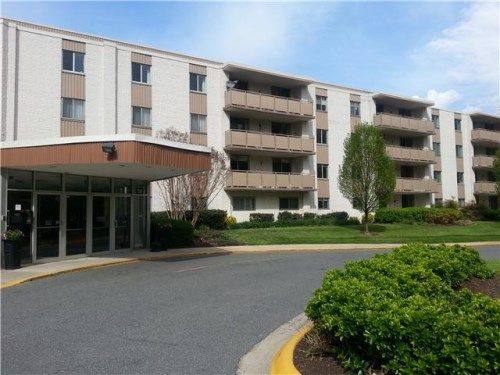 7501 Democracy Blvd Apt B-314, Bethesda, MD 20817