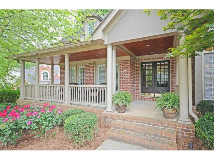 210 Lynwood Court, Roswell, GA 30075