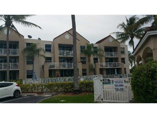 2711 OCEAN CLUB BL # 106, Hollywood, FL 33019