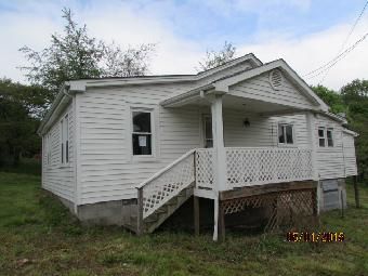 415 W Broad St, Clinton, TN 37716