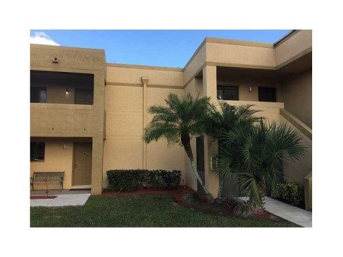 153 Lakeview Dr # 106, Fort Lauderdale, FL 33326