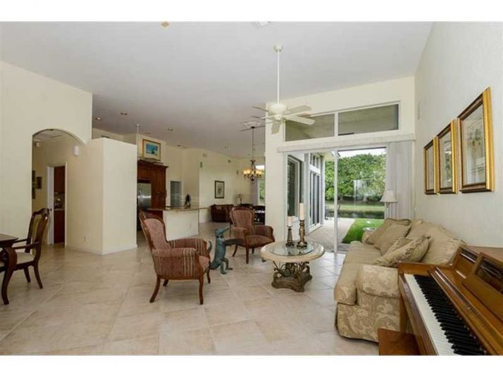 3803 OAK RIDGE CR, Fort Lauderdale, FL 33331