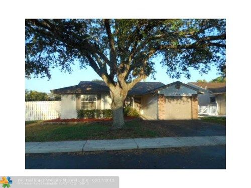 641 GREEN RIVER LN, Fort Lauderdale, FL 33325