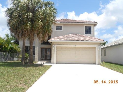 7021 Peninsula Lake Ct, Lake Worth, FL 33467