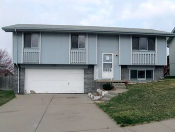 6130 N 79th St, Omaha, NE 68134