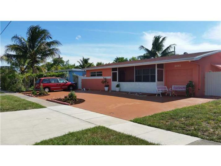 2441 NW 64 AV, Fort Lauderdale, FL 33313