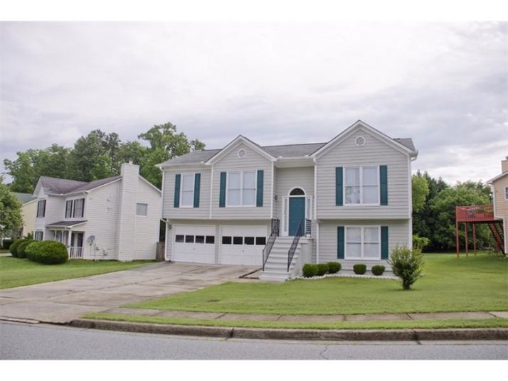 280 Heathgate Drive, Lawrenceville, GA 30044