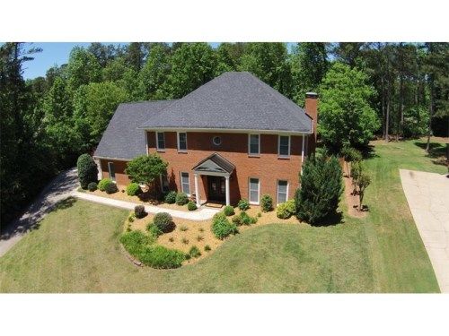 155 Oak Knoll Way, Roswell, GA 30075