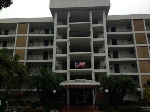 2901 S PALM AIRE DR # 310, Pompano Beach, FL 33069