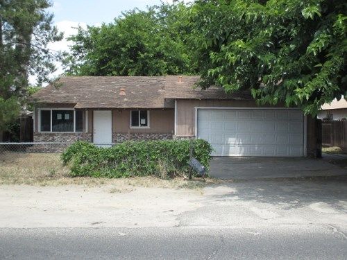 6802 Myrtle Ave, Winton, CA 95388