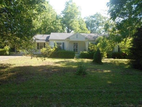 804 S Holly Avenue, Collins, MS 39428