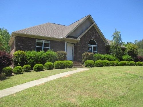 1334 Mountain Woods Lake Rd, Warrior, AL 35180