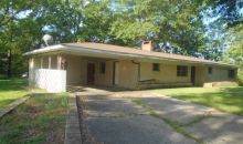 302 Blackwell St Collins, MS 39428