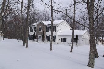 105 Pipher Road, Bushkill, PA 18324