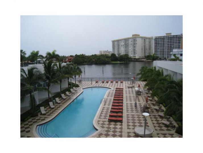 1945 S OCEAN DR # 308, Hallandale, FL 33009