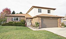 2006 Crown Point Street Woodridge, IL 60517