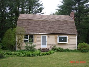 558 Crane Ave S, Taunton, MA 02780