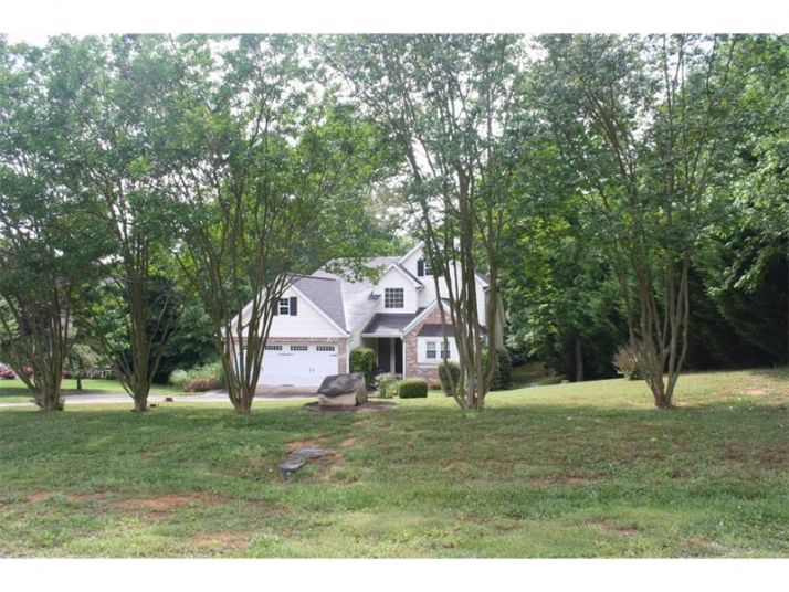 3514 River Road Circle, Gainesville, GA 30506