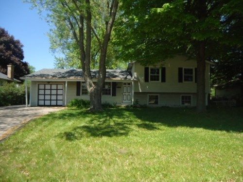 26w266 Jewell Rd, Winfield, IL 60190