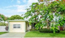 2125 N 14 TE Hollywood, FL 33020