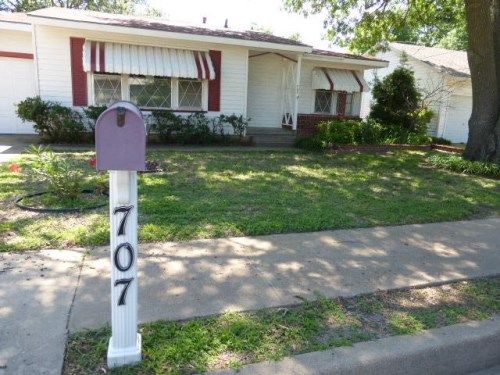 707 Sycamore St, Weatherford, TX 76086