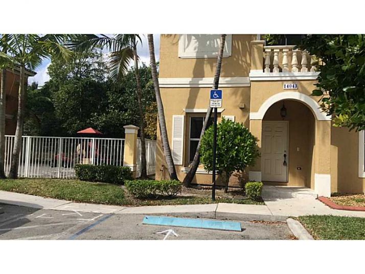 14043 SW 49 ST # 1, Hollywood, FL 33027