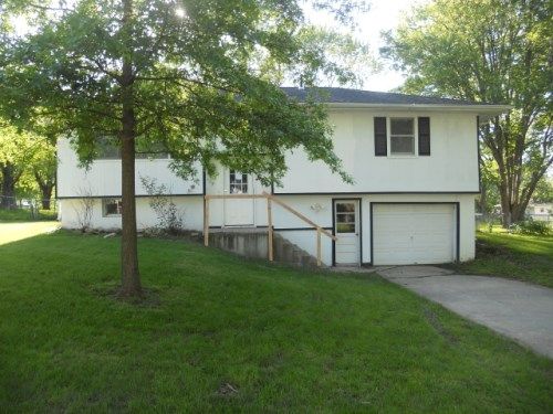 161 Nolker Dr, Lawson, MO 64062