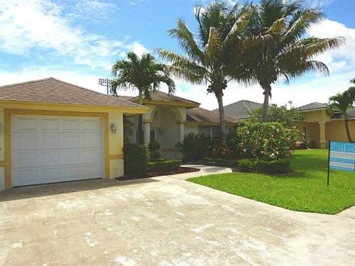 1738 ESSEX LN, West Palm Beach, FL 33404