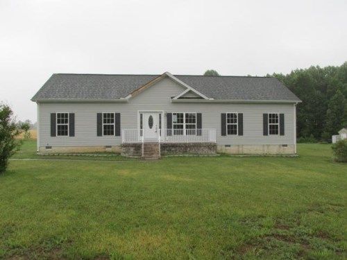 353 Pond Dr, Dunnsville, VA 22454