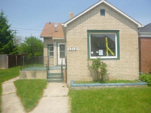 1312 Walton Ave, Racine, WI 53402