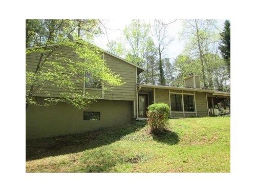 2220 Plymouth Lane, Marietta, GA 30062