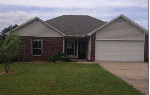 600 Pearl Stone Dr, Lonoke, AR 72086