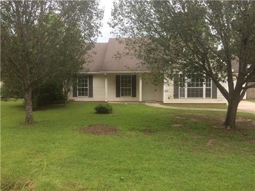 557 Labarre St, Mandeville, LA 70448