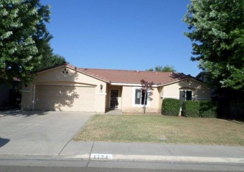 1724 S Grand St, Visalia, CA 93292