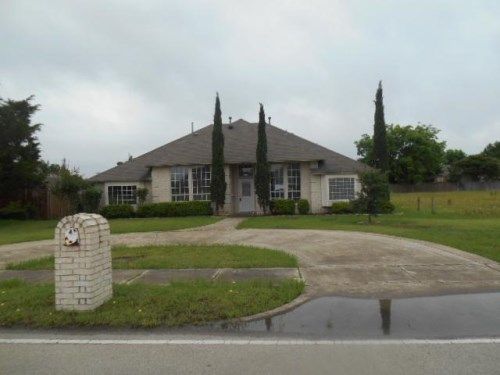 8006 Garner Rd, Rowlett, TX 75088