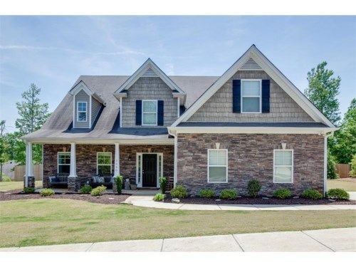 5646 Wooded Valley Way, Flowery Branch, GA 30542