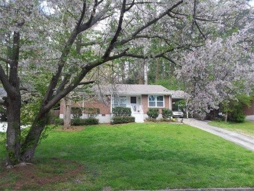 2324 Hunting Valley Drive, Decatur, GA 30033