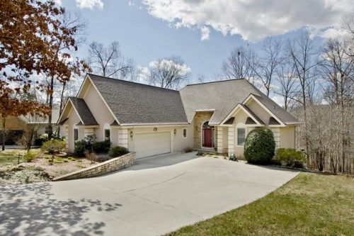 204 Vinita Place, Loudon, TN 37774