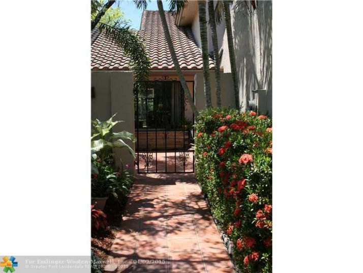 331 PATIO VILLAGE TE # 331, Fort Lauderdale, FL 33326